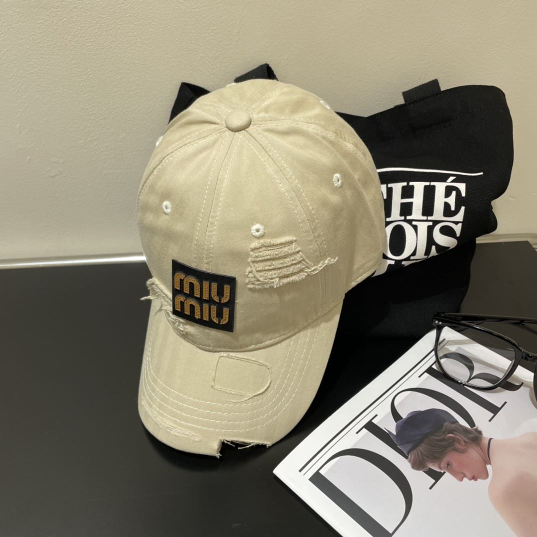 Miu Miu Caps